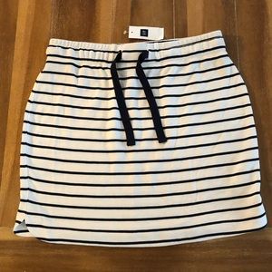 BRAND NEW | Gap Skirt